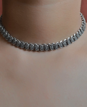 Modish leafy silver choker | Desinger leaf pattern silver necklace