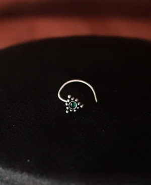 Divine Silver nose pin | Green stone nosepin