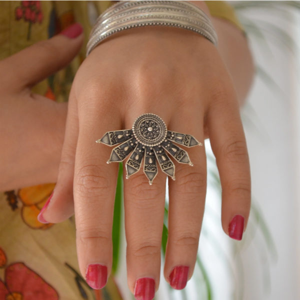 silver ring with petals | Pankhuri silver ring