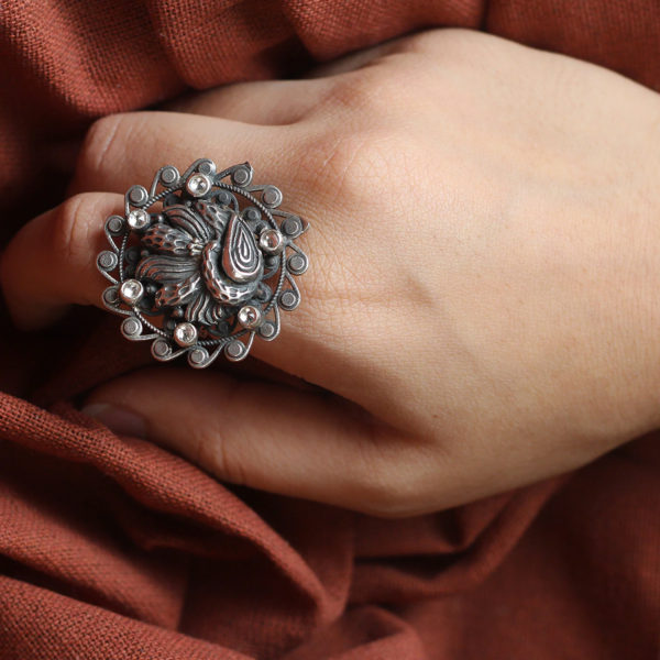 Temple kundan silver ring | silver ring with kundan work