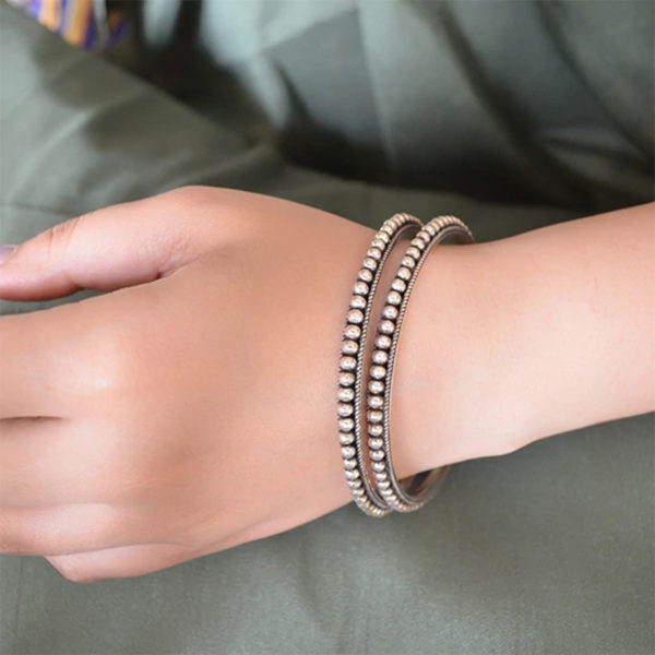 Silver bangle | Drop design Lovely silver bangle