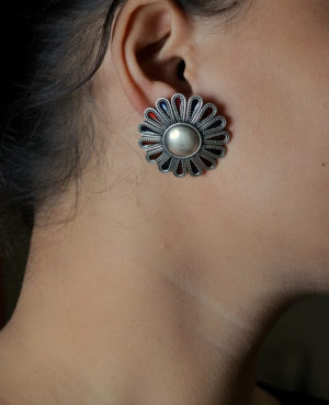 Flower carving silver stud