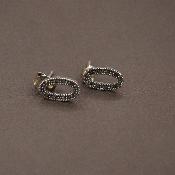 Marcasite oval shape stud