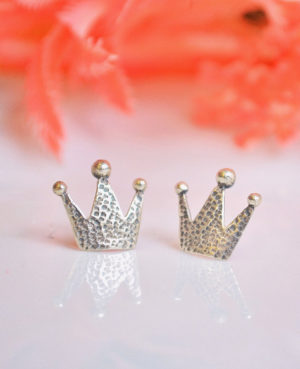 Crown Silver ear stud