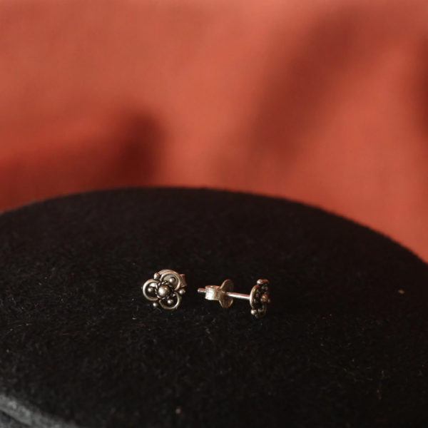 Mayur Leaf stud | Ear stud