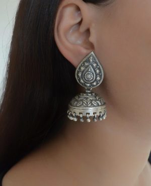 Leaf Design Silver Jhumka