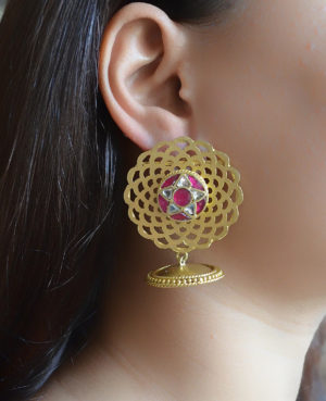 Geometric design gold plated silver earring