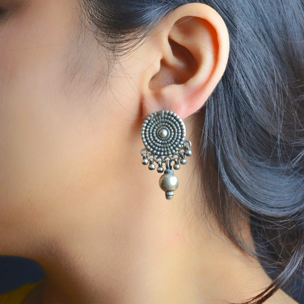 Silver stud with beads on the base | Circle Designer Stud Silver Earring