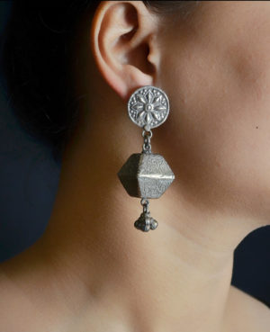 Classy modish silver dangler