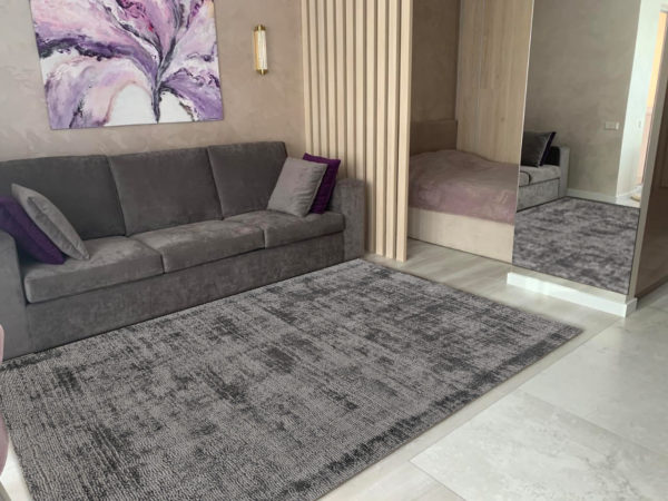 Rich Viscose Silk Fabric Rug | Carpet for Room Area